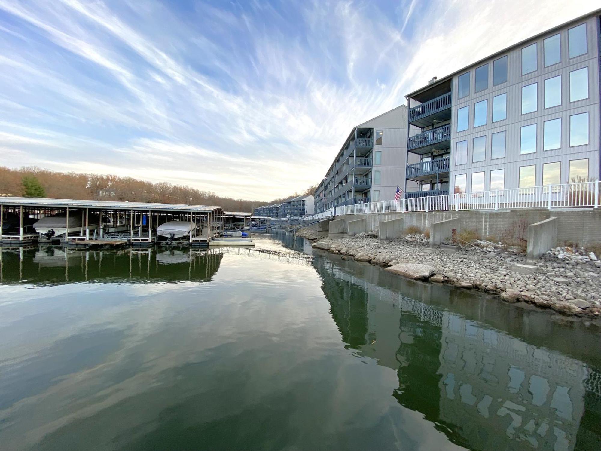 B Lakefront! Remodeled, Boat Slip, Patio Views, Pool, Boat Ramp, Wifi Осейдж Бийч Екстериор снимка
